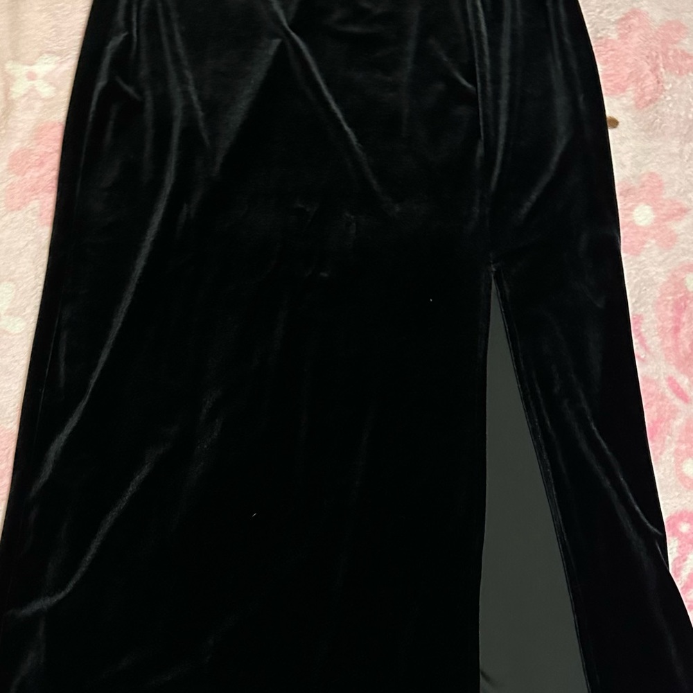 Elegant Black Velvet Skirt